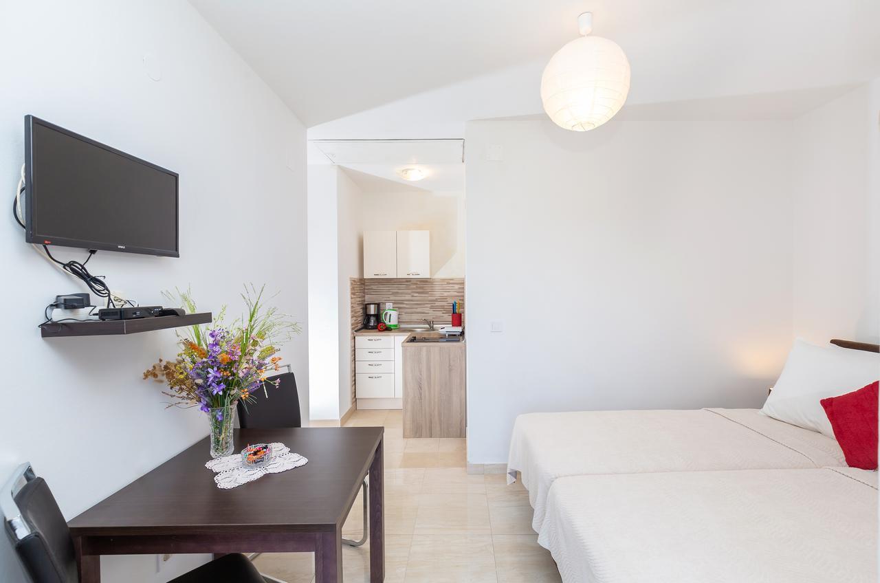 Apartments Elica Donje Celo Екстер'єр фото